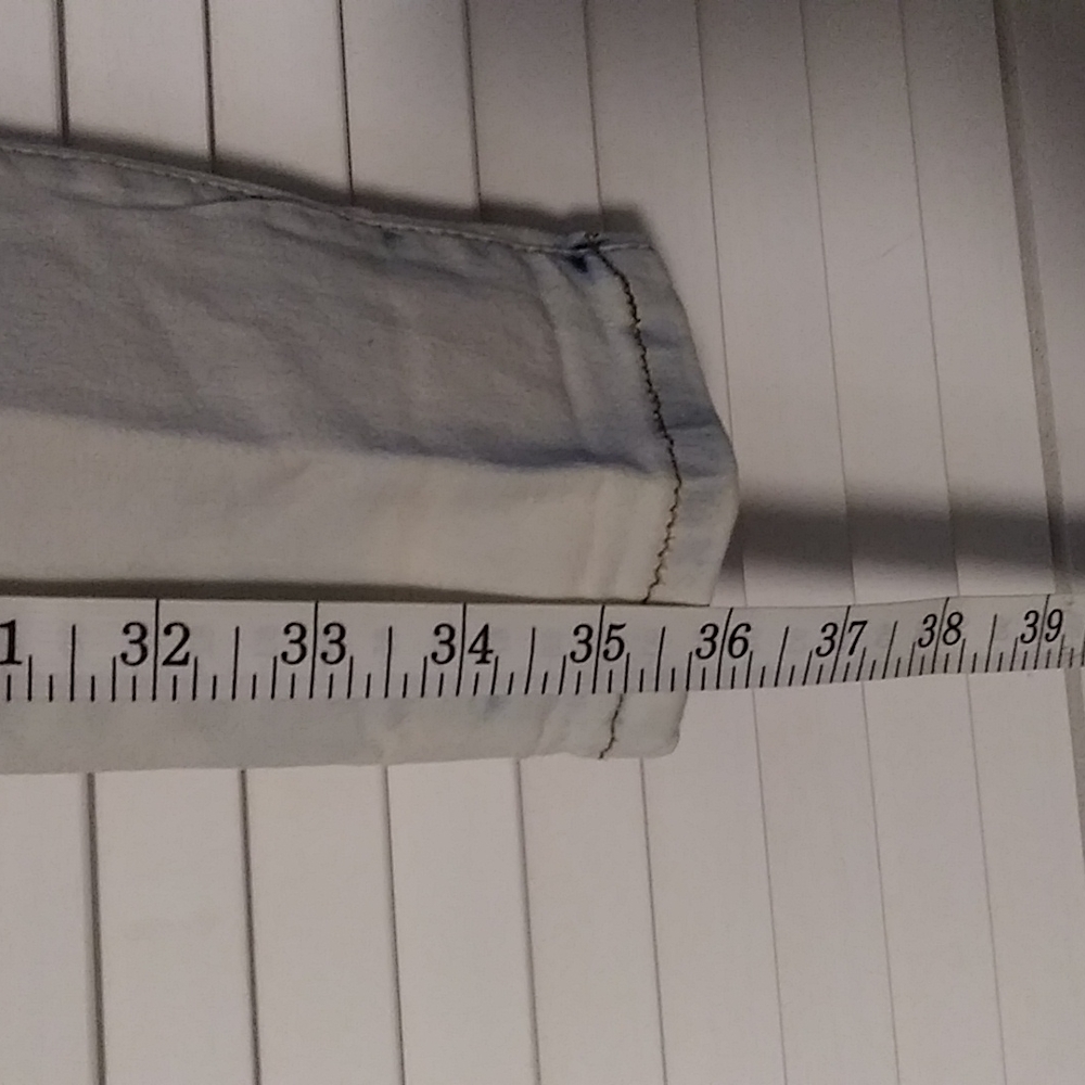 VIP Jeans - Picture 2 of 5